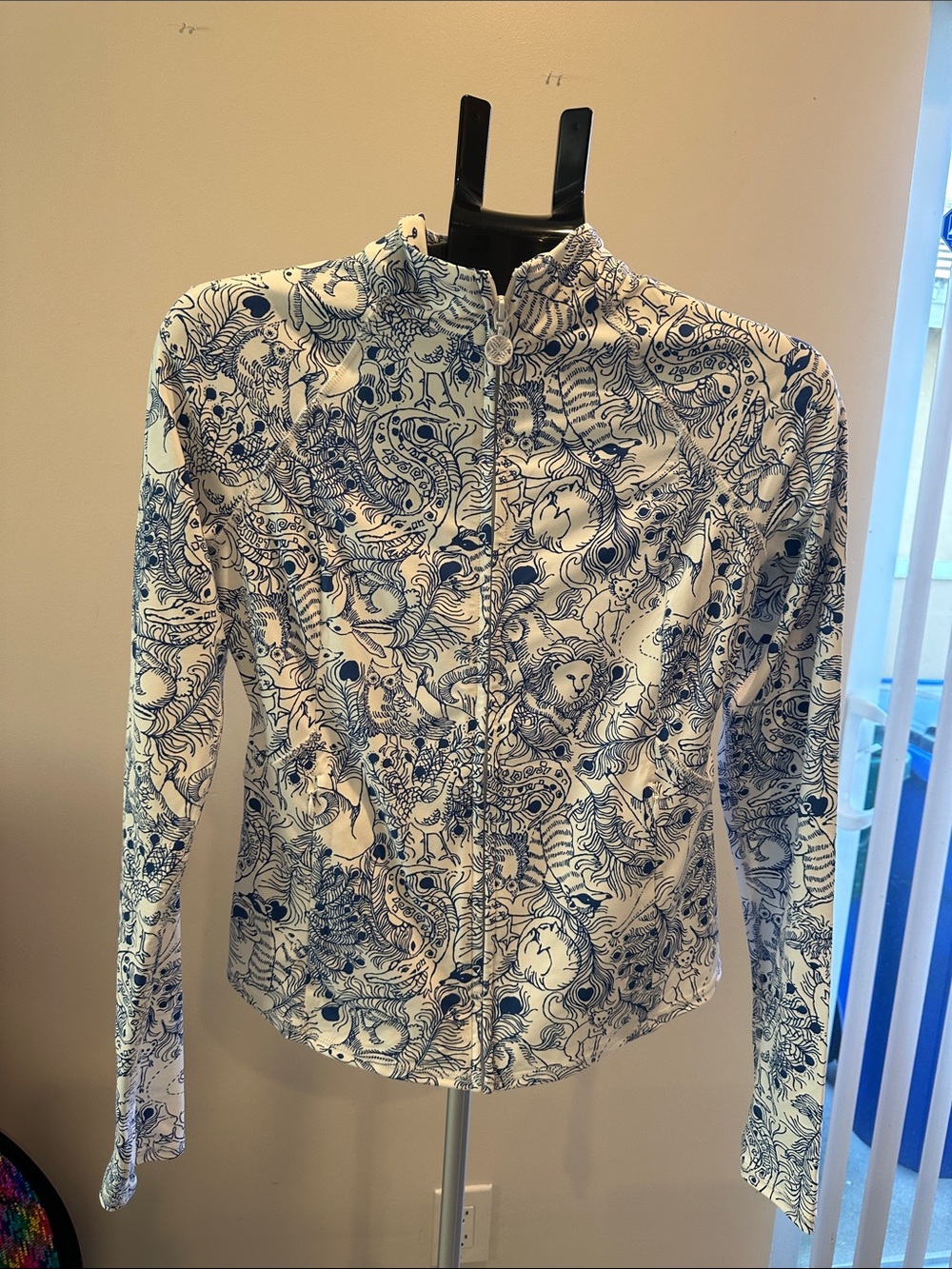 Lilly Pulitzer NWOT Luxletic UPF 50+ Barbados Zip-Up Jacket 60 Animals Print